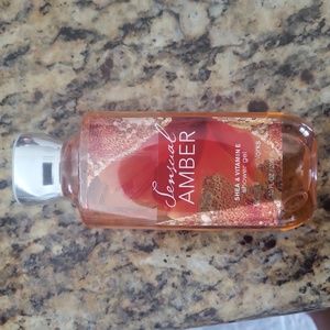 NEW SENSUAL AMBER BATH & BODY WORKS 10 FL. OZ SHOWER GEL